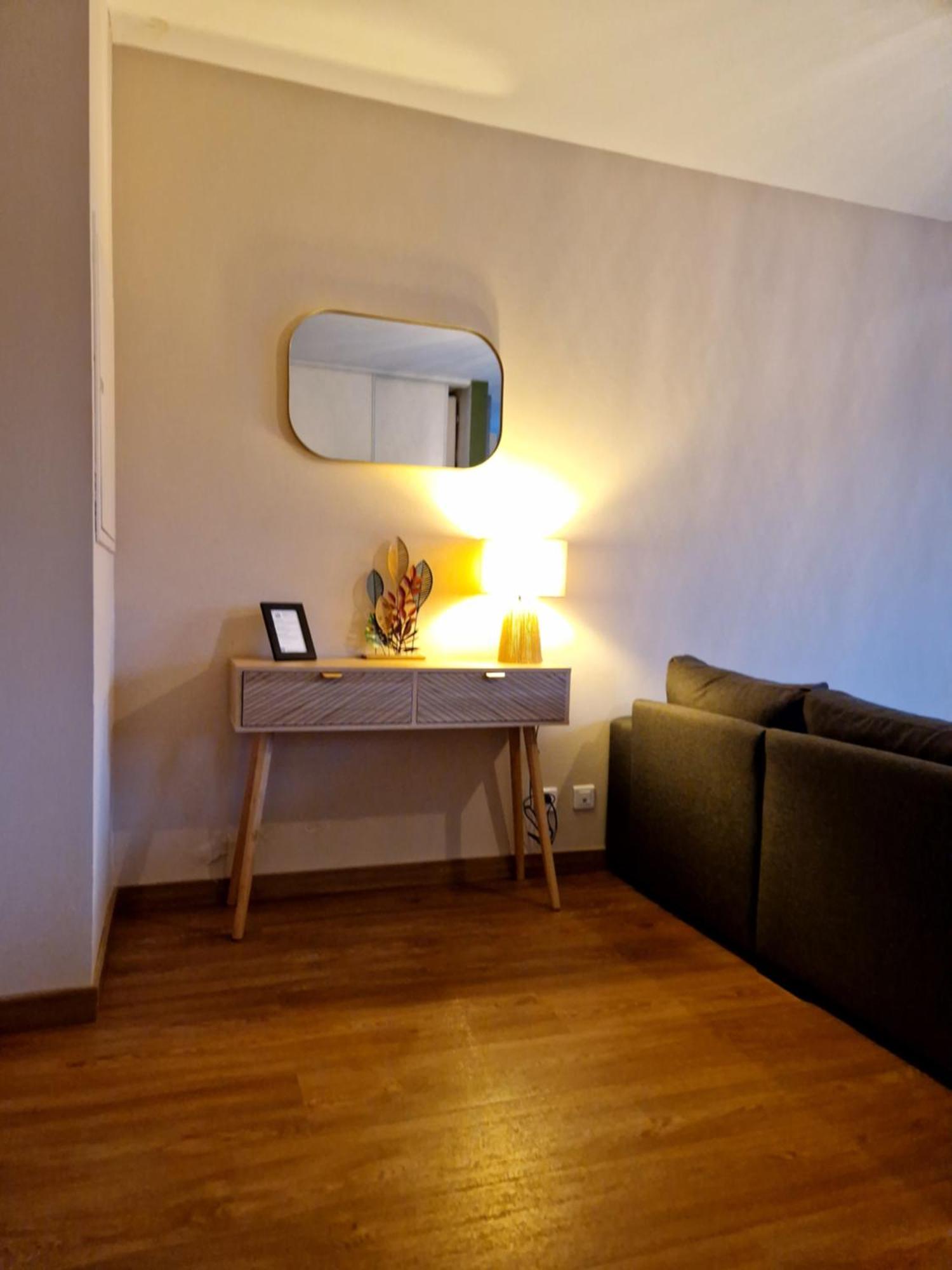 Appartement Climatise Parking Gratuit